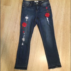 Rose Patch Jeans🌹